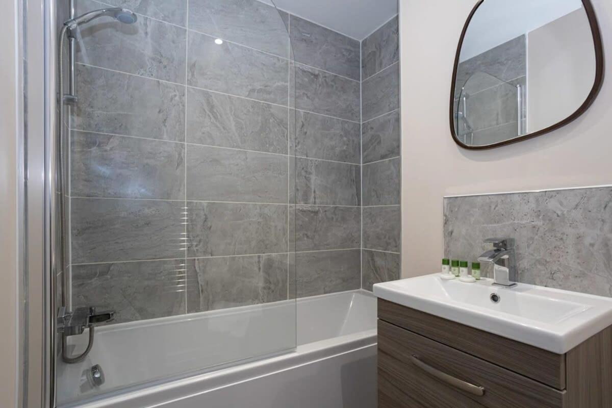 Lovely 2 Bedroom Modern Apartamento Manchester